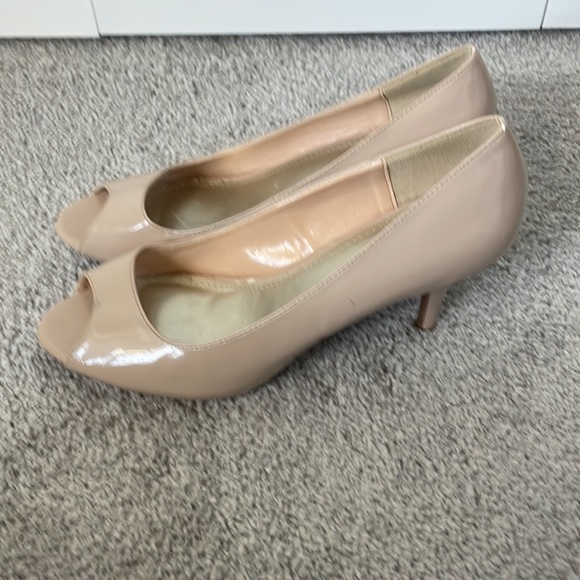 Tan Diba Style Peep Toe Heels - Picture 3 of 5